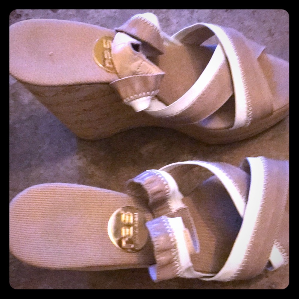 Ras Tan and White Cork Wedges
